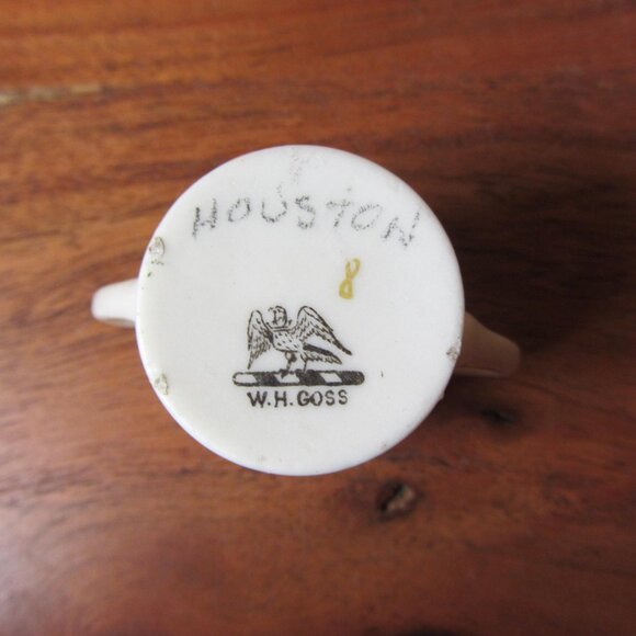 W.H. Goss crested heraldry china vintage Devon Torquay (GC063 Grace) - Picture 8 of 9